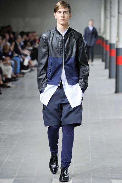 Look 8